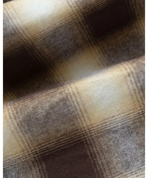 Name.（ネーム）の「COTTON FLANNEL OMBRE REGULAR SHIRT : CUT-OFF（シャツ/ブラウス・メンズ・ブラウン・2）」の4枚目の写真