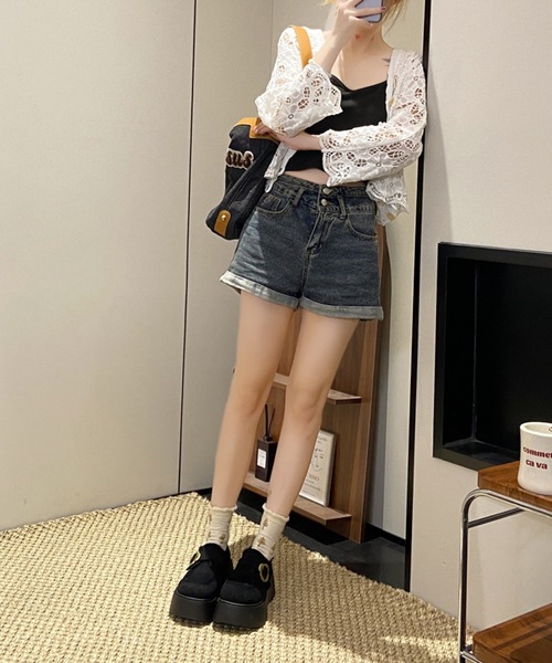 Lace Ladies(レースレディース)の「スエードタッチ フラワー ベルト付 厚底 ローファー(ローファー・レディース・グレイッシュベージュ/ブラック/ベージュ・22.5cm/23cm/23.5cm/24cm/24.5cm/25cm)」の5枚目の写真