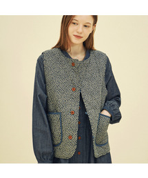 CHIQUITA（チキータ）の「Quilting Vest (Flower) Navy 243103FNV（ダウンベスト・レディース）」