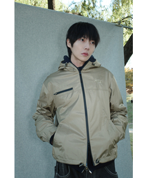 AEIAEIAE（エイエイエ）の「Symbol Embroidered Windbreaker [Beige]（ナイロンジャケット）」