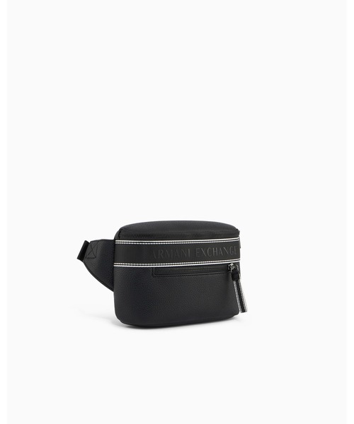 ARMANI EXCHANGE(アルマーニエクスチェンジ)の「【A|X アルマーニ エクスチェンジ】AXロゴ ボディバッグ/ウエストバッグ(ボディバッグ/ウエストポーチ・メンズ・ブラック・FREE)」の2枚目の写真