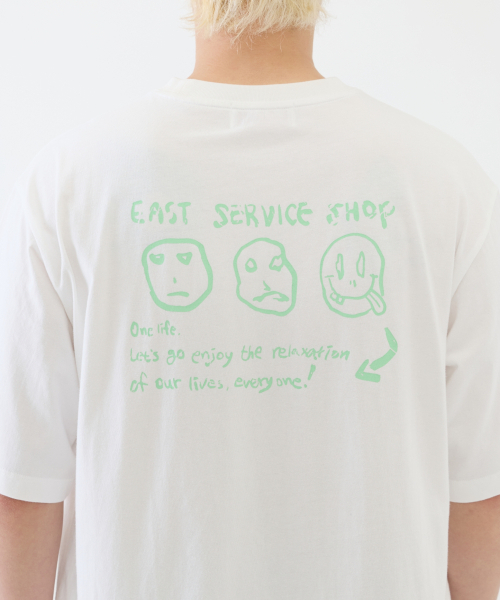 eastserviceshop（イーストサービスショップ）の「Night Drawing Half T- Off White（Tシャツ/カットソー・レディース・アイボリー・SMALL/MEDIUM/LARGE）」の7枚目の写真