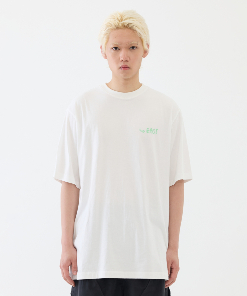 eastserviceshop（イーストサービスショップ）の「Night Drawing Half T- Off White（Tシャツ/カットソー・レディース・アイボリー・SMALL/MEDIUM/LARGE）」の5枚目の写真