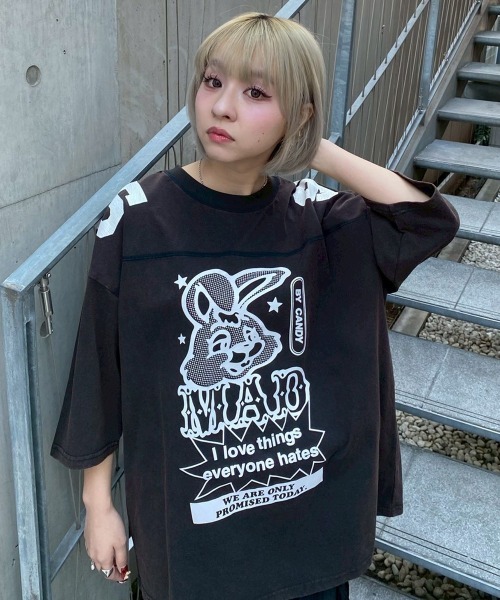 Candy Stripper（キャンディストリッパー）の「MAD BUNNY FOOTBALL Tシャツ（Tシャツ/カットソー・レディース・レッド/オフホワイト/ブラック・FREE）」の10枚目の写真