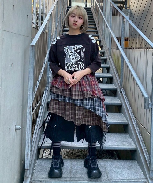 Candy Stripper（キャンディストリッパー）の「MAD BUNNY FOOTBALL Tシャツ（Tシャツ/カットソー・レディース・レッド/オフホワイト/ブラック・FREE）」の17枚目の写真