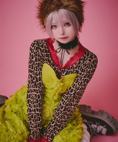 GALFY(ガルフィー)の「GALFY(ガルフィー)ギラギャル2WAYワンピ/ロンT/Tシャツワンピ/レオパード/豹柄/総柄/レース(Tシャツ/カットソー・レディース・ベージュ/ホワイト系その他/ピンク/ブラック・FREE)」の3枚目の写真