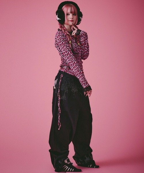 GALFY(ガルフィー)の「GALFY(ガルフィー)ギラギャル2WAYワンピ/ロンT/Tシャツワンピ/レオパード/豹柄/総柄/レース(Tシャツ/カットソー・レディース・ベージュ/ホワイト系その他/ピンク/ブラック・FREE)」の19枚目の写真