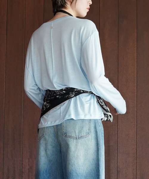 chuclla（チュクラ）の「シアーライト ロングスリーブT chw26s055（Tシャツ/カットソー・レディース・ブラック/ライトグレー・FREE）」の6枚目の写真