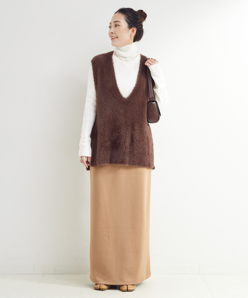 B.C STOCK（ベーセーストック）の「《追加3》《2点セット》手洗い可 / ショートシャギーベスト+ダンボールスカート（スカート・レディース・ネイビー/ブラウン/アイボリー・FREE）」の2枚目の写真