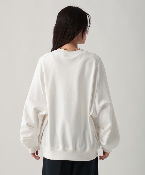 Elura（エルーラ）の「袖コンロゴスウェット/645449（スウェット・レディース・ブラウン/ライトグレー/オフホワイト・FREE）」の21枚目の写真