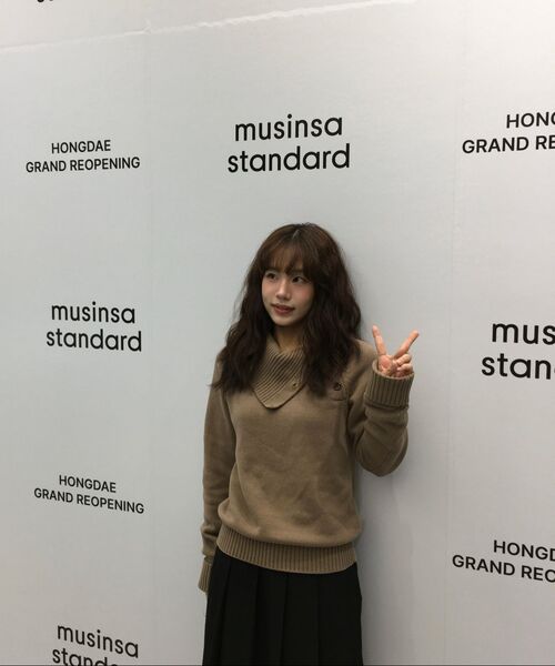 MUSINSA STANDARD WOMAN（ムシンサスタンダードウーマン）の「ウィメンズプリーツニーレングススカート[ブラック]（スカート・レディース・その他・SMALL/MEDIUM/LARGE/X-SMALL）」の12枚目の写真