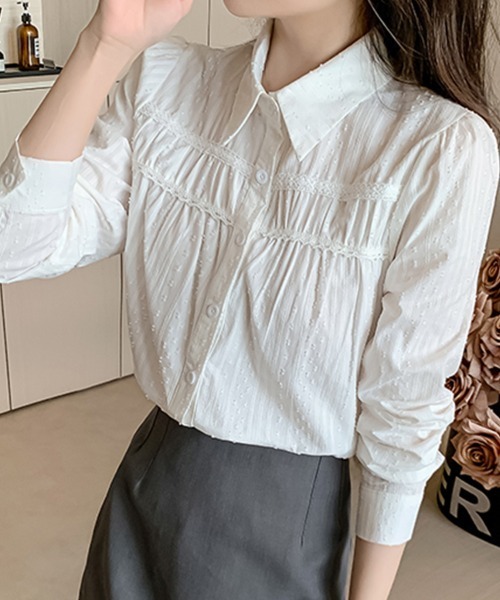 ONEP STAR(ワンピスター)の「ピンタックレース切替ブラウス(シャツ/ブラウス・レディース・ホワイト/ブルー・MEDIUM/X-LARGE/LARGE)」の1枚目の写真
