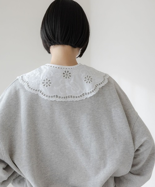 LOWRYS FARM（ローリーズファーム）の「レースカラーカレッジウラケプルオーバー　645353（スウェット・レディース・ブラウン/グレー/ネイビー・FREE）」の9枚目の写真