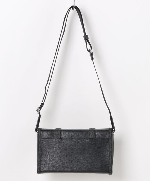 MICHAEL KORS(マイケルコース)の「TRUNK XBODY クロスボディ(ショルダーバッグ・メンズ・ブラック・FREE)」の2枚目の写真