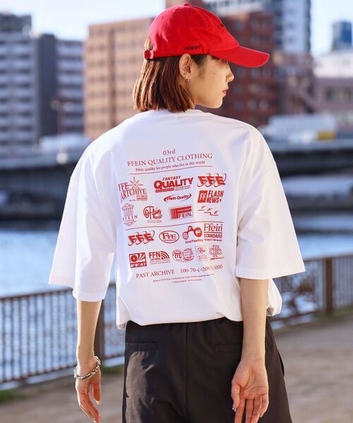 FFEIN（フェイン）の「【FFEIN（フェイン）】企業ロゴプリントオーバーサイズTシャツ / Tシャツ クルーネック 半袖 プリント（Tシャツ/カットソー・メンズ・アッシュグレー/ブラック/ホワイト/その他1/ネイビー/モカ・LARGE/MEDIUM/SMALL）」の6枚目の写真
