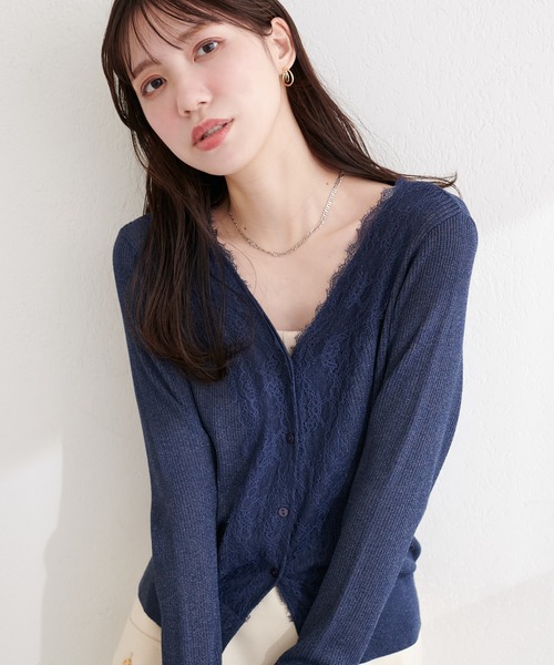 natural couture(ナチュラルクチュール)の「リバーレースVネックカーデ(カーディガン/ボレロ・レディース・サックスブルー/オレンジ系その他/オフホワイト/ネイビー/ミント/ラベンダー・FREE)」の22枚目の写真
