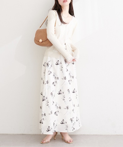 natural couture(ナチュラルクチュール)の「リバーレースVネックカーデ(カーディガン/ボレロ・レディース・サックスブルー/オレンジ系その他/オフホワイト/ネイビー/ミント/ラベンダー・FREE)」の11枚目の写真