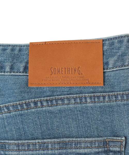 SOMETHING(サムシング)の「【something/サムシング】ELSA LOOSE STRIGHT(デニムパンツ・レディース・ライトインディゴブルー/ダークインディゴブルー・3/4/2)」の8枚目の写真