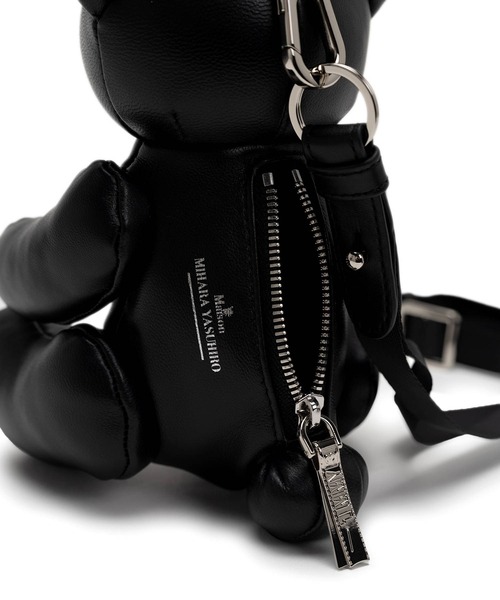 Maison MIHARA YASUHIRO(メゾンミハラヤスヒロ)の「【MIHARAYASUHIRO/ミハラヤスヒロ】A14BG712 DOLLS BEAR MINI BAG(ショルダーバッグ・メンズ・ブラウン/ブラック・FREE)」の6枚目の写真