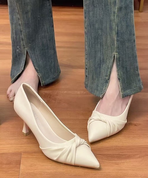 Miniministore(ミニミニストア)の「ツイストパンプスヒール選べるシューズ美脚(パンプス・レディース・ブラック系2/ブラック系3/ブラック系1/アイボリー系1/アイボリー系3/アイボリー系2・24.0cm/23.0cm/24.5cm/23.5cm/22.5cm)」の15枚目の写真