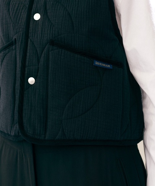 LAVENHAM(ラベンハム)の「Cropped Thornham Womens / クロップド ソーンハム ウィメンズ(ベスト・レディース・ブラック/ブルー系その他/ベージュ系その他5・10/12/6/8)」の10枚目の写真