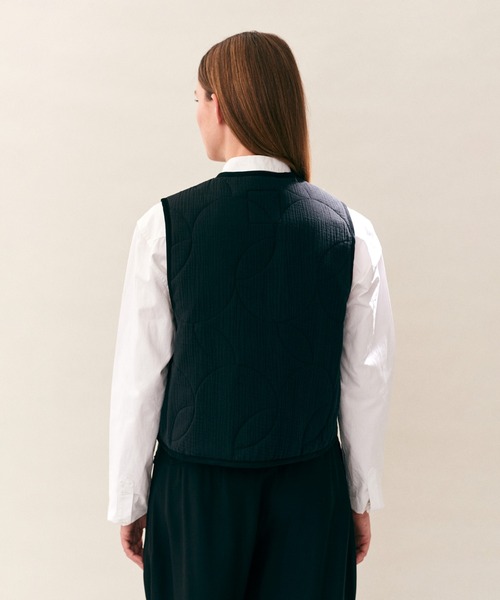 LAVENHAM(ラベンハム)の「Cropped Thornham Womens / クロップド ソーンハム ウィメンズ(ベスト・レディース・ブラック/ブルー系その他/ベージュ系その他5・10/12/6/8)」の8枚目の写真