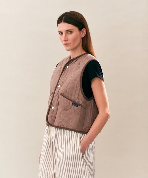 LAVENHAM(ラベンハム)の「Cropped Thornham Womens / クロップド ソーンハム ウィメンズ(ベスト・レディース・ブラック/ブルー系その他/ベージュ系その他5・10/12/6/8)」の17枚目の写真