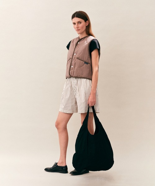 LAVENHAM(ラベンハム)の「Cropped Thornham Womens / クロップド ソーンハム ウィメンズ(ベスト・レディース・ブラック/ブルー系その他/ベージュ系その他5・10/12/6/8)」の21枚目の写真