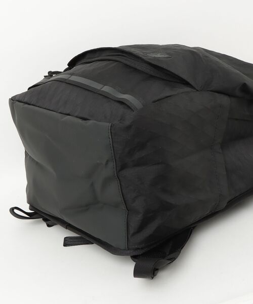 CHROME（クローム）の「［ CHROME / クローム ］EXTLEK 38L PACK BLKX_BLACK X / エクストレック 38リットル パック ブラック エックス 防水 38L バックパック 16インチPC収納（バックパック/リュック・メンズ・ブラック・FREE）」の10枚目の写真