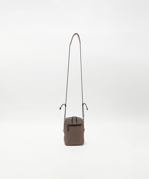 green label relaxing(グリーンレーベルリラクシング)の「【WEB限定】マット リップストップ ミニ ショルダー バッグ -撥水-(ショルダーバッグ・メンズ・ブラック/ダークブラウン・FREE)」の5枚目の写真