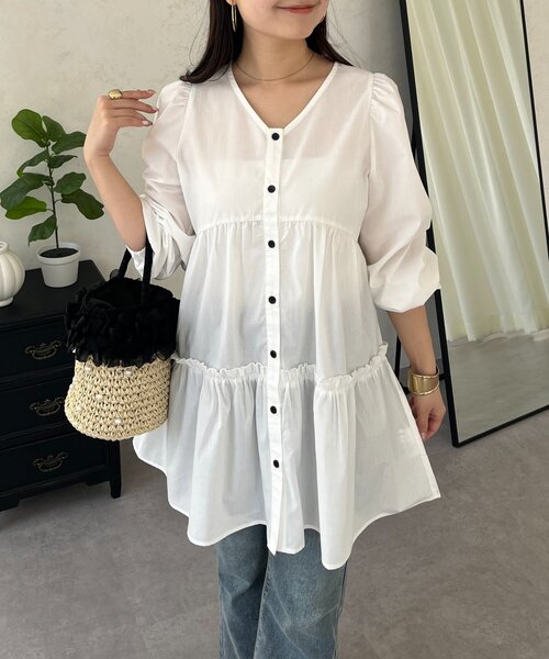 prose verse（プロズヴェール）の「ミドル丈裾フリルティアードブラウス（シャツ/ブラウス・レディース・オフホワイト/ブラック系その他・MEDIUM/LARGE）」の20枚目の写真