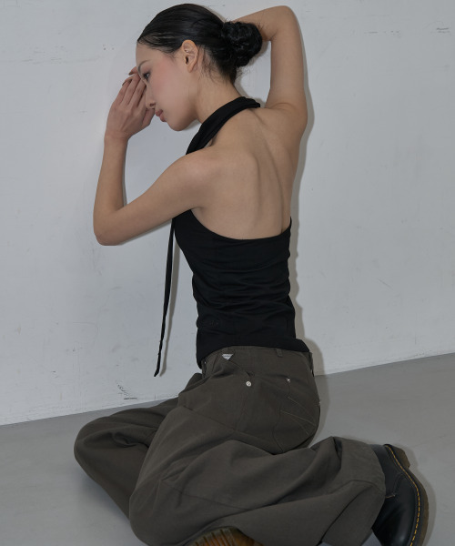 ZIZEMUSEUM(ジゼミュージアム)の「MULTIWAY STRAP HALTER TOP (BLACK)(Tシャツ/カットソー・レディース・その他・SMALL/MEDIUM)」の3枚目の写真