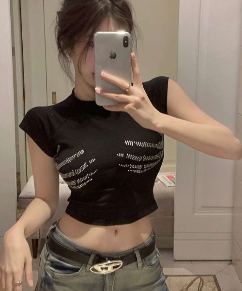 ViViDAY(ビビデー)の「手柄 ラインストーンショートtシャツ(Tシャツ/カットソー・レディース・ブラック・M)」の9枚目の写真