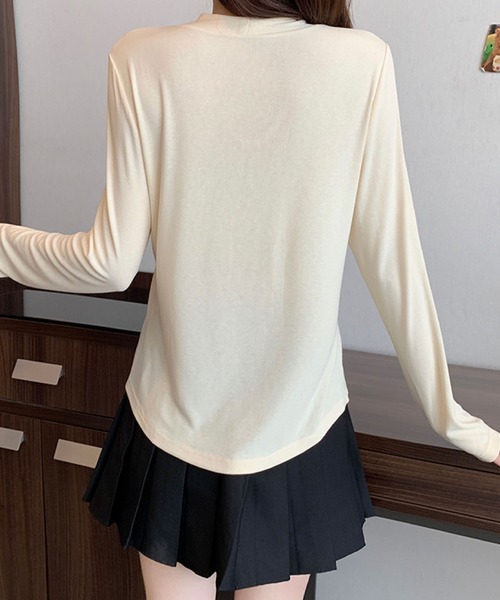 2ly2(トゥーリートゥー)の「ボウタイリボン ドレープネック 長袖トップス / フェミニン ボウタイカットソー(Tシャツ/カットソー・レディース・ボルドー/アイボリー/ブラック/ベージュ・FREE)」の8枚目の写真