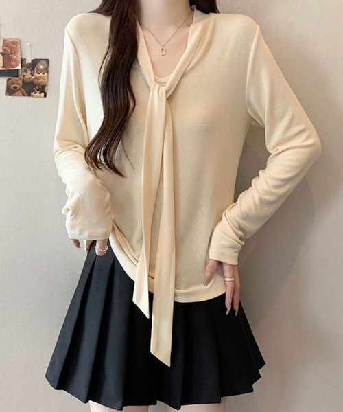 2ly2(トゥーリートゥー)の「ボウタイリボン ドレープネック 長袖トップス / フェミニン ボウタイカットソー(Tシャツ/カットソー・レディース・ボルドー/アイボリー/ブラック/ベージュ・FREE)」の11枚目の写真