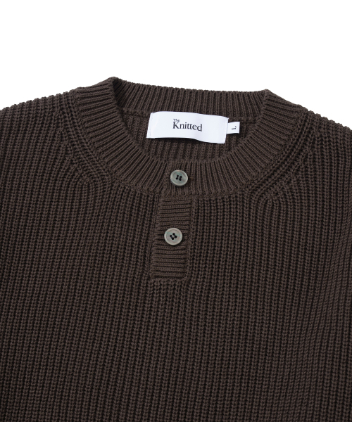 KNITTED(ニッティド)の「コットンヘンリーネックワッフルニット ブラウン(ニット/セーター・レディース・その他・MEDIUM/LARGE/X-LARGE)」の2枚目の写真