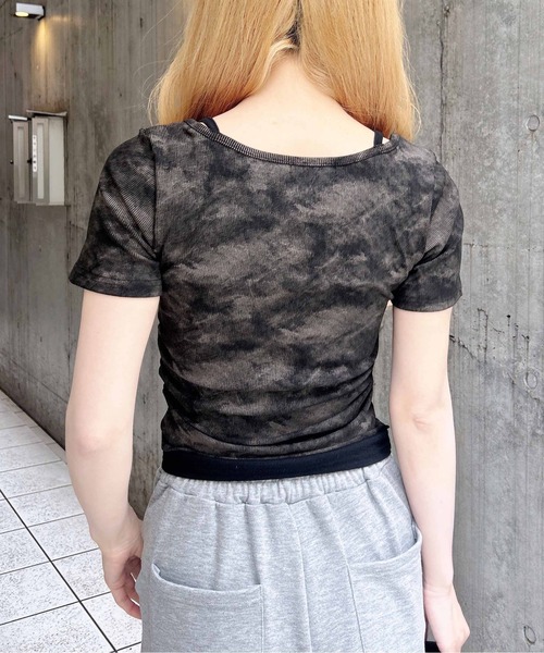 INGNI(イング)の「ムラ染めヘンリーネックレイヤード胸ロゴトップス(Tシャツ/カットソー・レディース・ブラウン/ブラック/オフホワイト・M)」の16枚目の写真