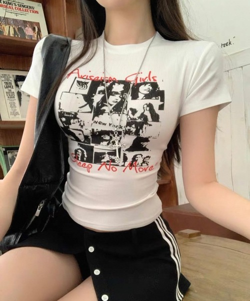shopnikoniko(ショップニコニコ)の「プリントTシャツ 半袖 スリムTシャツ 韓国ファッション y2k モノクログラフィックデザイン Tシャツ ピチT(Tシャツ/カットソー・レディース・ブラック/ホワイト・フリー)」の2枚目の写真