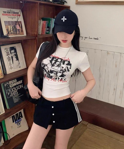 shopnikoniko(ショップニコニコ)の「プリントTシャツ 半袖 スリムTシャツ 韓国ファッション y2k モノクログラフィックデザイン Tシャツ ピチT(Tシャツ/カットソー・レディース・ブラック/ホワイト・フリー)」の13枚目の写真