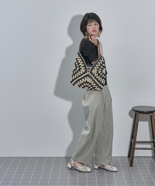 THE YOn(ザヨン)の「ボックスタックツイルワイドパンツ(カーゴパンツ・レディース・ベージュ/セージグリーン/チャコールグレー・S/M)」の12枚目の写真