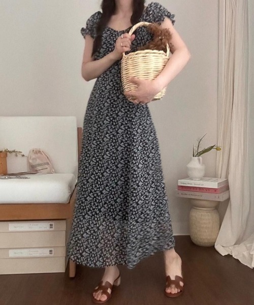 FAVORITO(ファヴォリート)の「花柄ワンピース(ワンピース・レディース・ブラック/ピンク・F)」の9枚目の写真