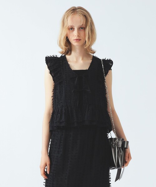Ray BEAMS(レイビームス)の「フリンジ ラッフル フレンチスリーブ ブラウス(シャツ/ブラウス・レディース・オレンジ/ブラック・ONE SIZE)」の1枚目の写真