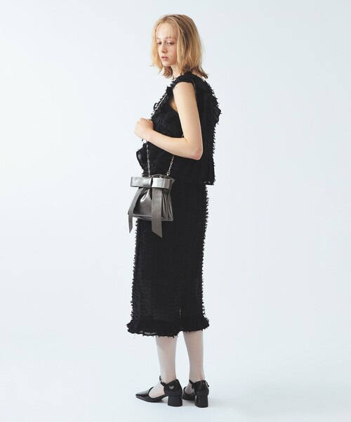 Ray BEAMS(レイビームス)の「フリンジ ラッフル フレンチスリーブ ブラウス(シャツ/ブラウス・レディース・オレンジ/ブラック・ONE SIZE)」の5枚目の写真