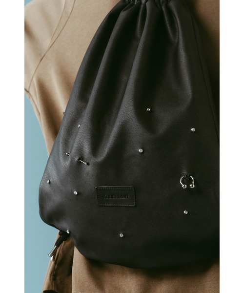 Knuth Marf（クヌースマーフ）の「leather drawstring bag（バックパック/リュック・レディース・ブラック/ライトグレー・ONE SIZE）」の8枚目の写真