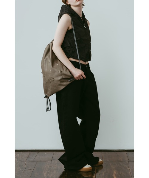 Knuth Marf（クヌースマーフ）の「leather drawstring bag（バックパック/リュック・レディース・ブラック/ライトグレー・ONE SIZE）」の10枚目の写真