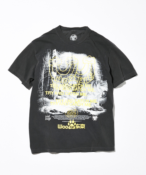 SAYHELLO(セイハロー)の「SAYHELLO / セイハロー 別注 プリント Tシャツ(Tシャツ/カットソー・メンズ・オレンジ/ホワイト/ブラック/ブルー系その他/ブラック系その他・MEDIUM/LARGE)」の3枚目の写真