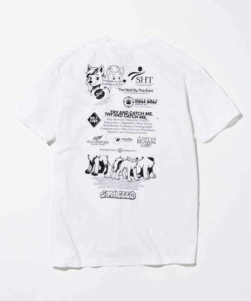 SAYHELLO(セイハロー)の「SAYHELLO / セイハロー 別注 プリント Tシャツ(Tシャツ/カットソー・メンズ・オレンジ/ホワイト/ブラック/ブルー系その他/ブラック系その他・MEDIUM/LARGE)」の7枚目の写真