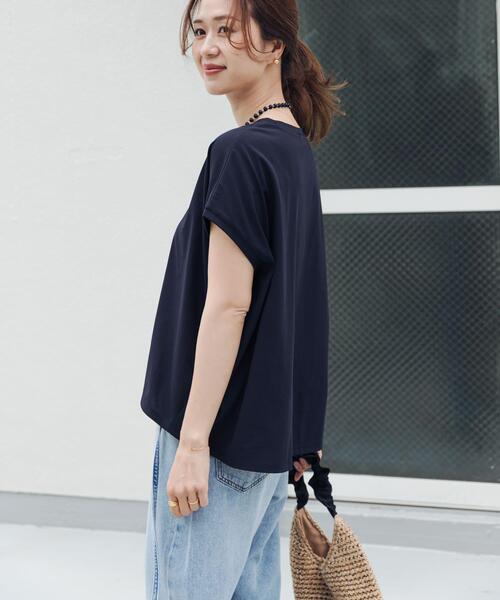 URBAN RESEARCH DOORS（アーバンリサーチドアーズ）の「『UR TECH』汗染み防止ドルマンTシャツ（Tシャツ/カットソー・レディース・ネイビー/グリーン/オフホワイト/チャコールグレー・FREE）」の11枚目の写真