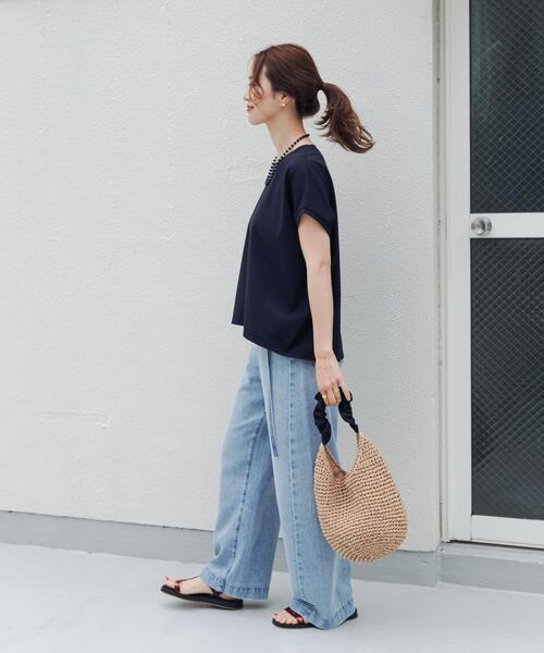 URBAN RESEARCH DOORS（アーバンリサーチドアーズ）の「『UR TECH』汗染み防止ドルマンTシャツ（Tシャツ/カットソー・レディース・ネイビー/グリーン/オフホワイト/チャコールグレー・FREE）」の14枚目の写真