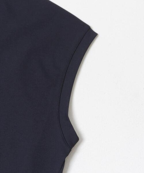 URBAN RESEARCH DOORS（アーバンリサーチドアーズ）の「『UR TECH』汗染み防止ドルマンTシャツ（Tシャツ/カットソー・レディース・ネイビー/グリーン/オフホワイト/チャコールグレー・FREE）」の16枚目の写真